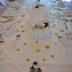 Rôzne sedenie a dekór na svadbu v hoteli Mikado Nitra