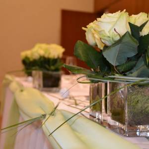 Rôzne sedenie a dekór na svadbu v hoteli Mikado Nitra